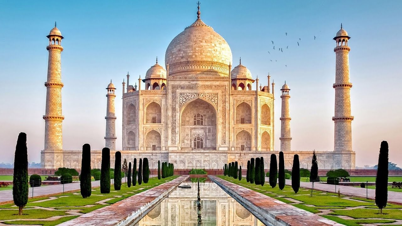 Stunning Taj Mahal Wallpaper for Desktop and Mobile