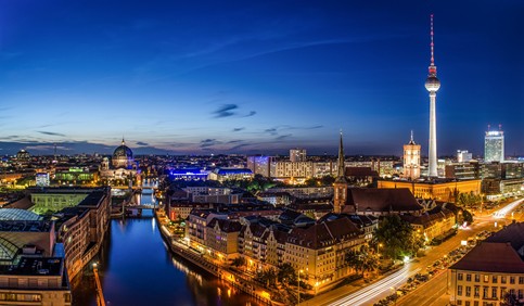 berlin capital of germany at night