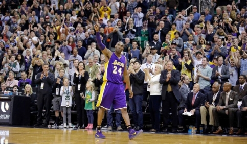 kobe bryant historic moment